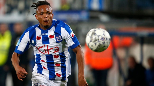 极强的发球 极强的发球